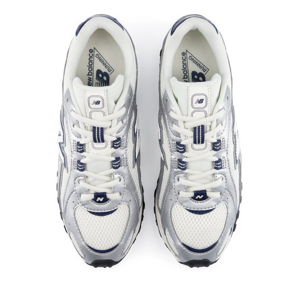 New Balance 204L